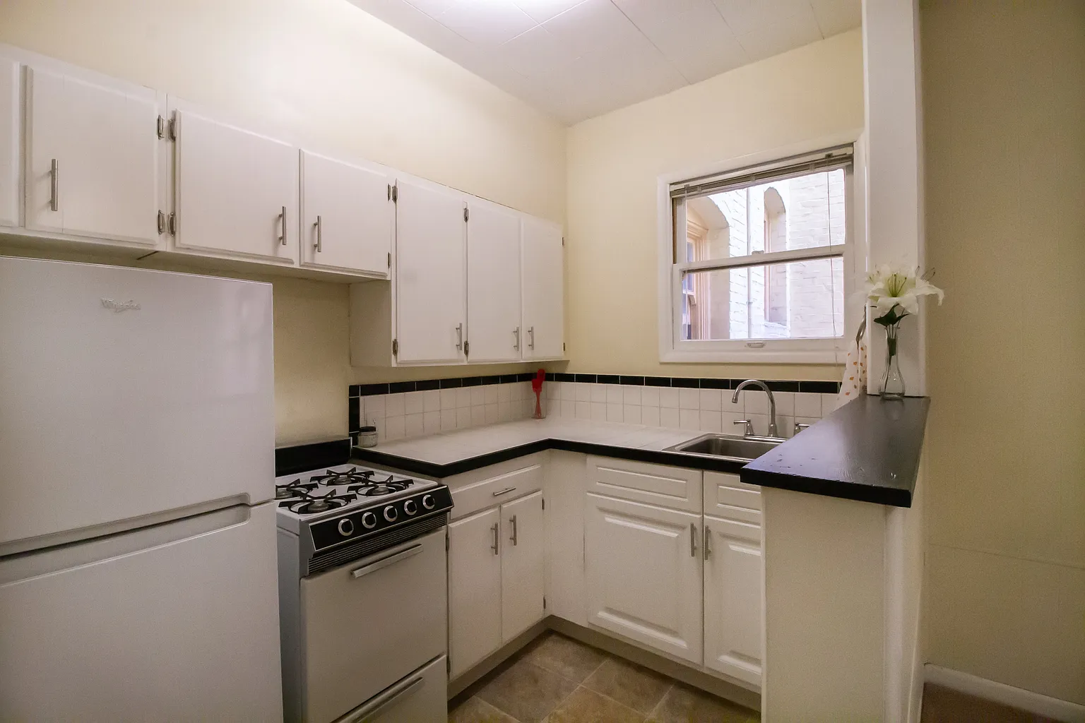 915 NW 20th Ave #1130038 photo 1