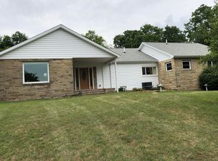 1341 Hudson Rd, Hillsdale, MI 49242