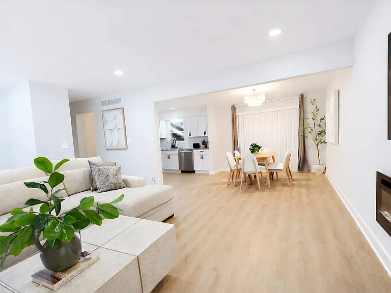 2207 Francine Ave — Photo 9