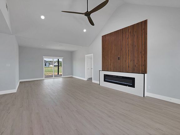 4th image of 7004 Carnegie Rd