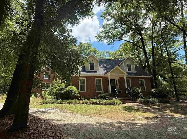 676 Colonial Dr, Fairhope, AL 36532