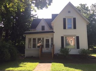 524 S 4th St, Dekalb, IL 60115