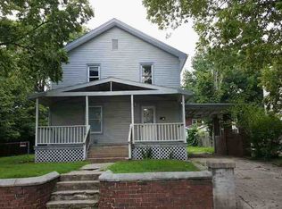 1022 S 4th St, Pekin, IL