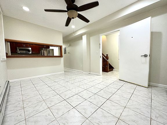 3rd image of 1339 Teller Ave #G