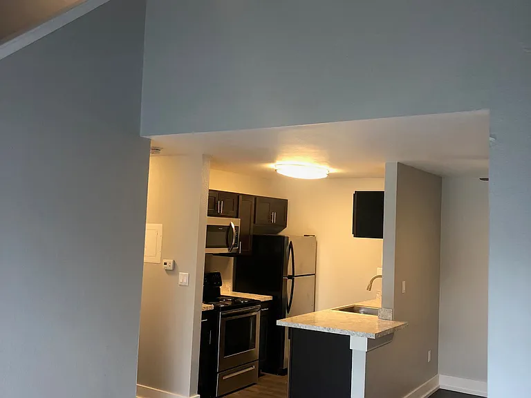 The Fountains Apartments — Photo 35