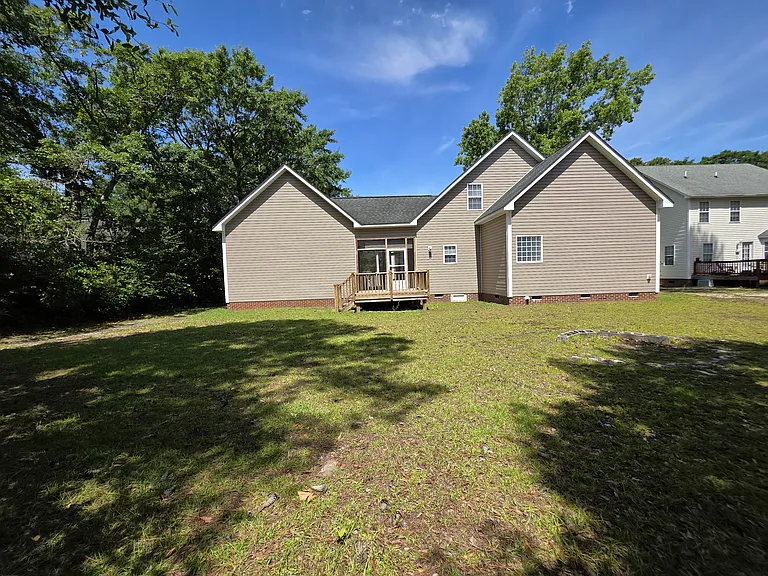 210 Chadwick Shores Dr — Photo 3