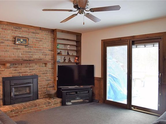 3rd image of 8835 Altura Dr NE