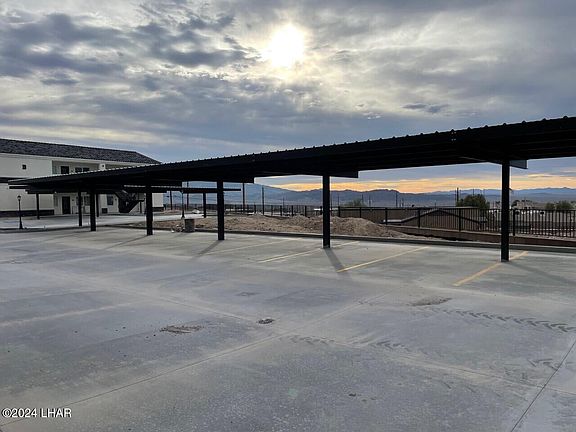 4th image of 3048 Shoshone Dr Unit B102