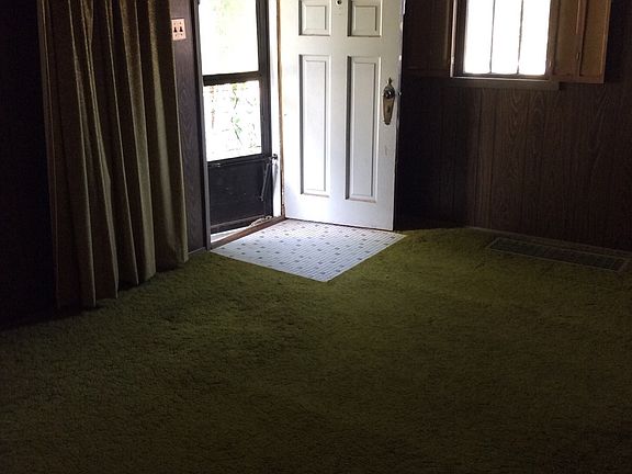 3rd image of 1741 Winchester Ave