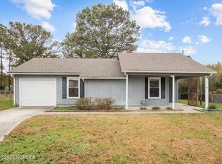 106 Grey Fox Ln, Jacksonville, NC 28546