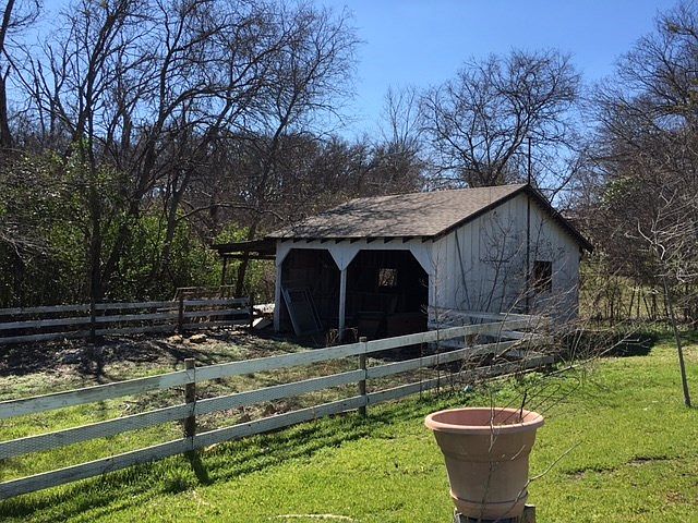 2nd image of 5735 Alpine Rd