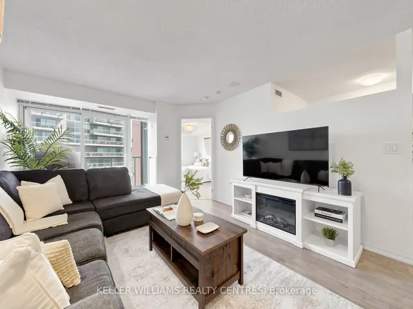 125 Western Battery Rd #1006, Toronto, ON M6K 3R8