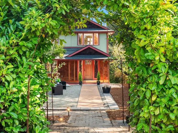 7337 7TH Avenue SW, Seattle, WA 98106