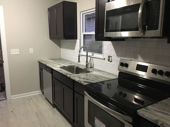 4th image of 2604 Booker St