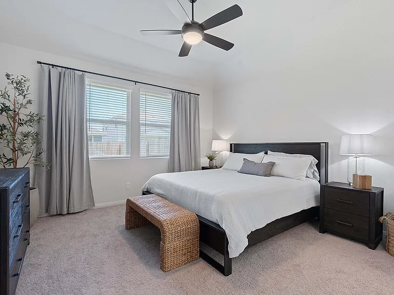 179 Kings Canyon Dr — Photo 12