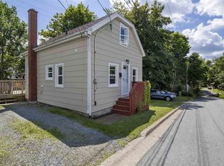 7 Lovett St, Dartmouth, NS B3A4H2