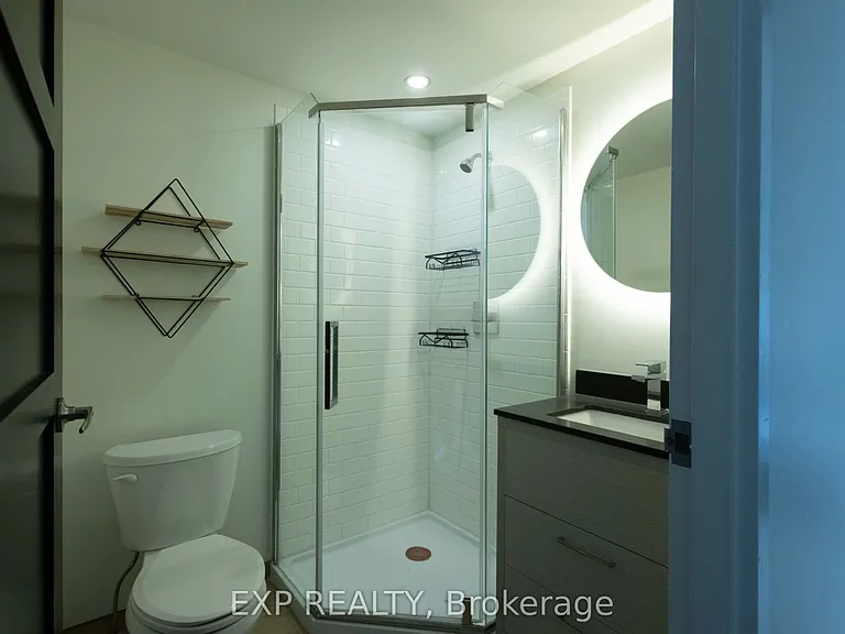 145 Columbia St W #928 — Photo 10