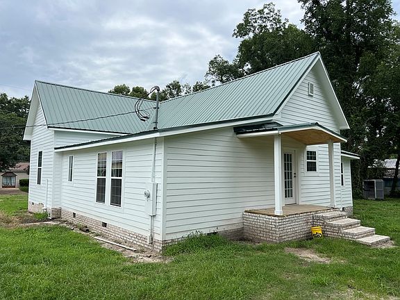 4th image of 1071 W Pear St