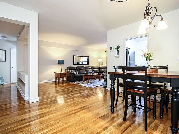 2nd image of 325 Main St APT 3D