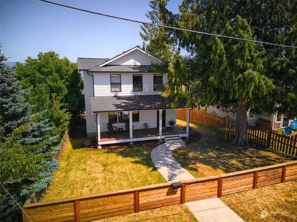 2031 L Avenue, Anacortes, WA 98221