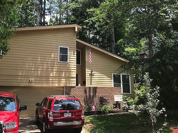 3rd image of 160 Leeward Ln
