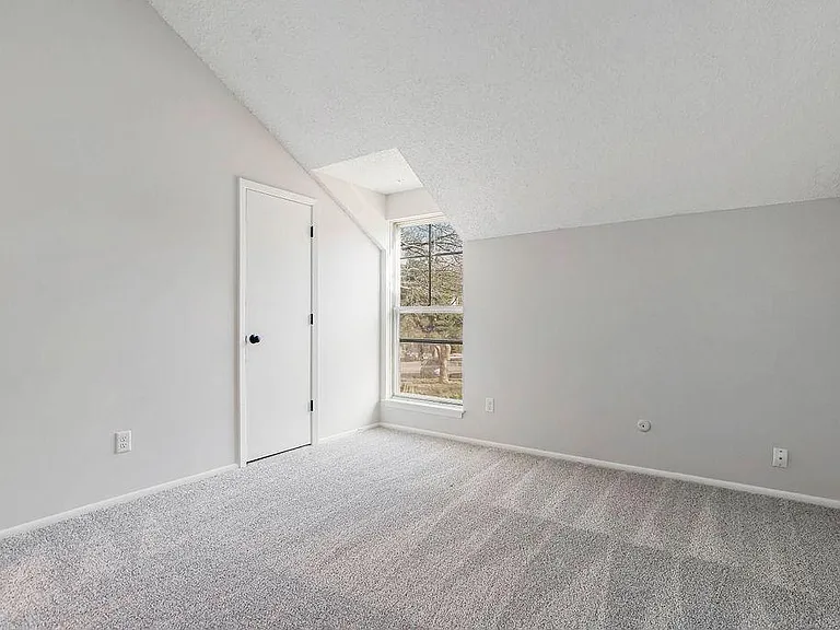 12110 W 79th Ter — Photo 16