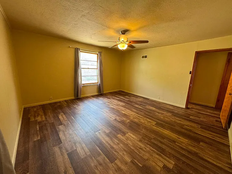 1701 Broadway St Hannibal — Photo 21