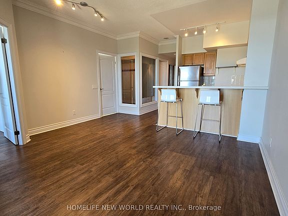 2nd image of 2 Clairtrell Rd #1202