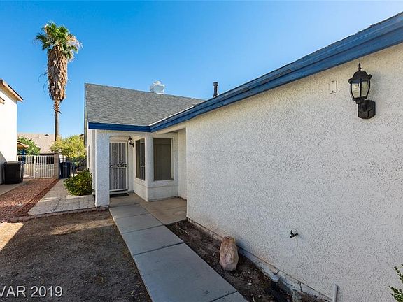 3rd image of 2232 La Mark Ave