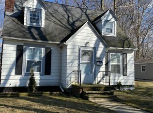 33868 Lakeview Dr, Eastlake, OH 44095