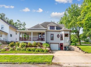 1004 Tremont St, Cedar Falls, IA 50613