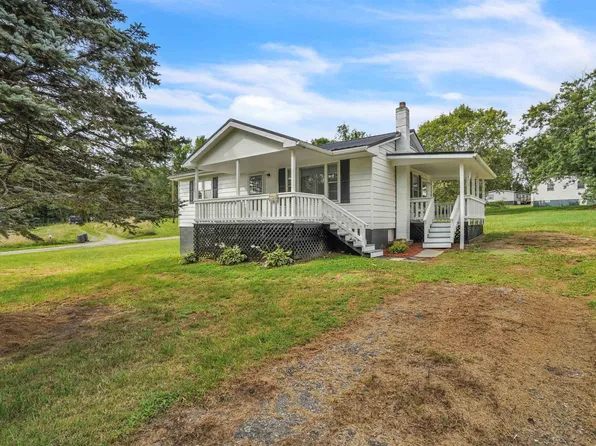 2565 Milstead Pl, Draper, VA 24324