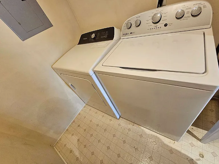 44621 Georgia Ct — Photo 17