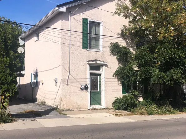 27 Stephen St, Kingston, ON K7K 2C2