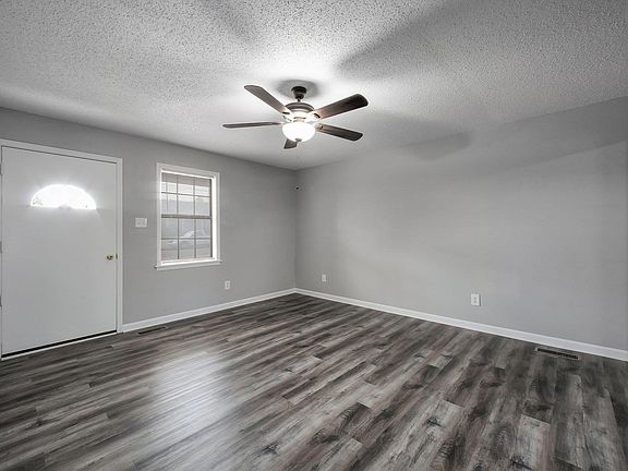 2nd image of 280 Cottondale Dr