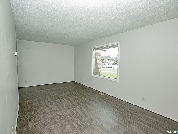 2nd image of 4140 Castle Road