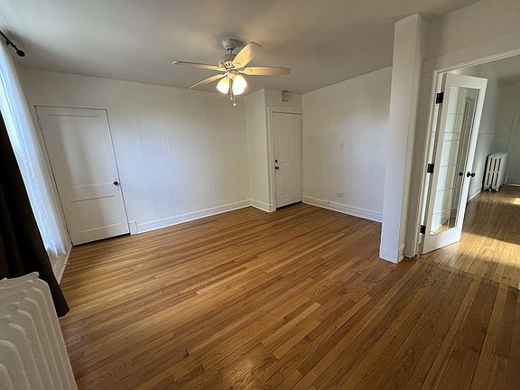 5th image of 1805 N Francisco Ave #2