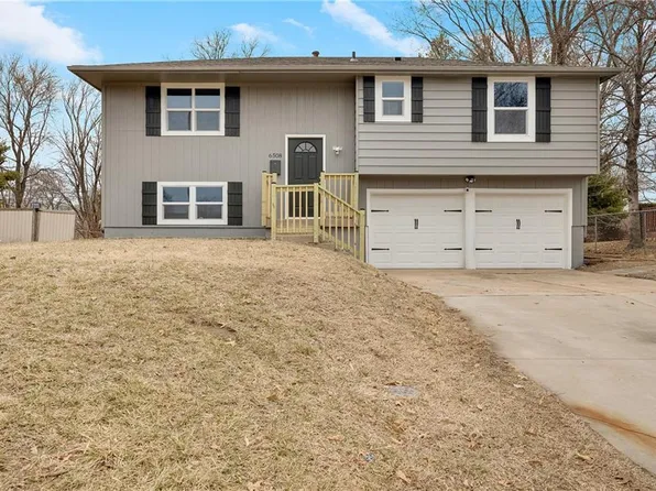6508 E 155th St, Grandview, MO 64030