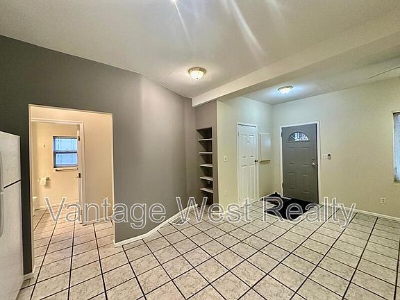 5th image of 848 Bernard Ave