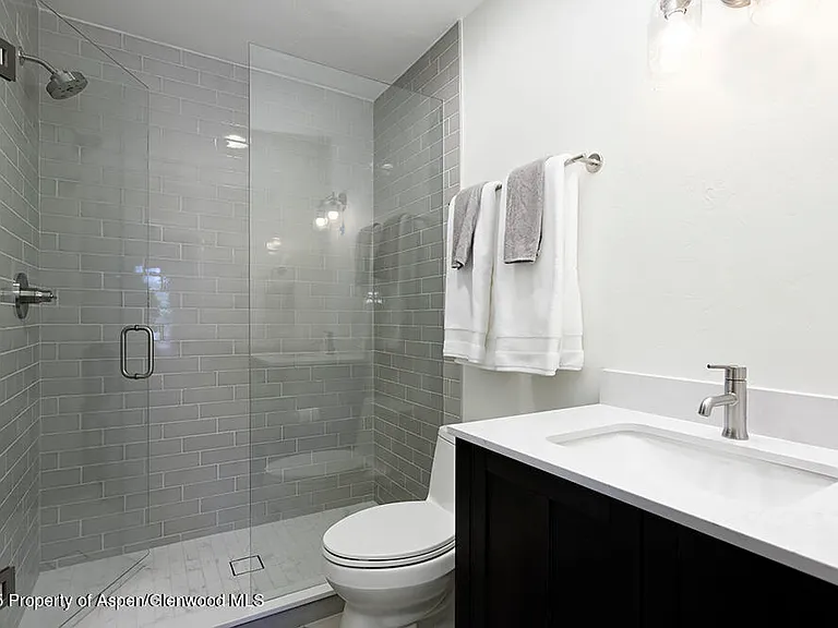333 Faraway Rd — Photo 25