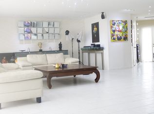 877 NE 195th St APT 122, Miami, FL 33179