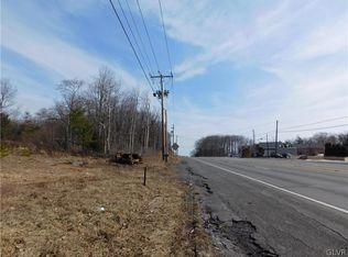 Claremont Ave, Tamaqua, PA 18252