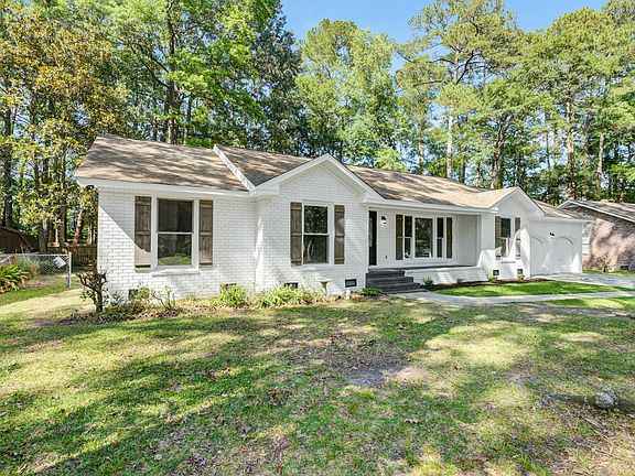 3rd image of 117 Stratford Dr
