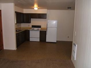 310 NE C St APT A, Grants Pass, OR 97526