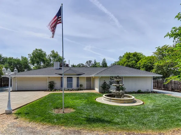 3240 Country Club Dr, Cameron Park, CA 95682