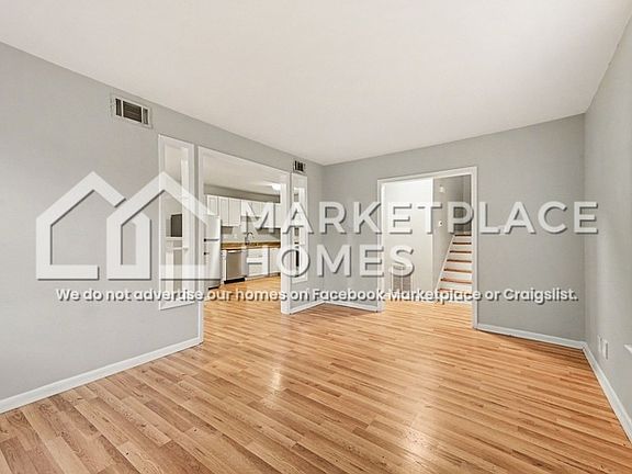 4th image of 427 Whispering Pines Dr