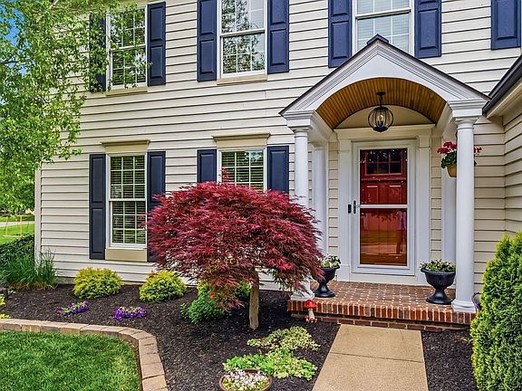 2nd image of 7691 Godfrey Cir