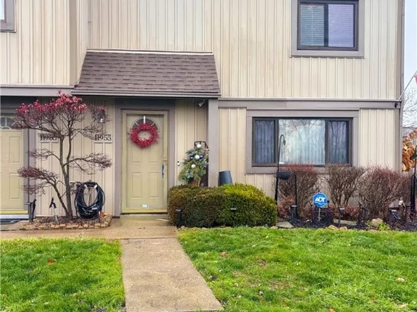 11955 Harbour Light Dr #1955, North Royalton, OH 44133