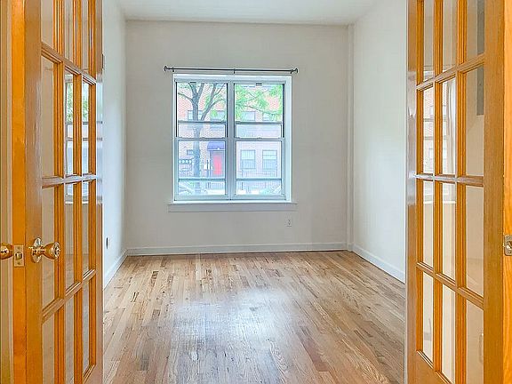 5th image of 71 Wilson Ave APT 1R