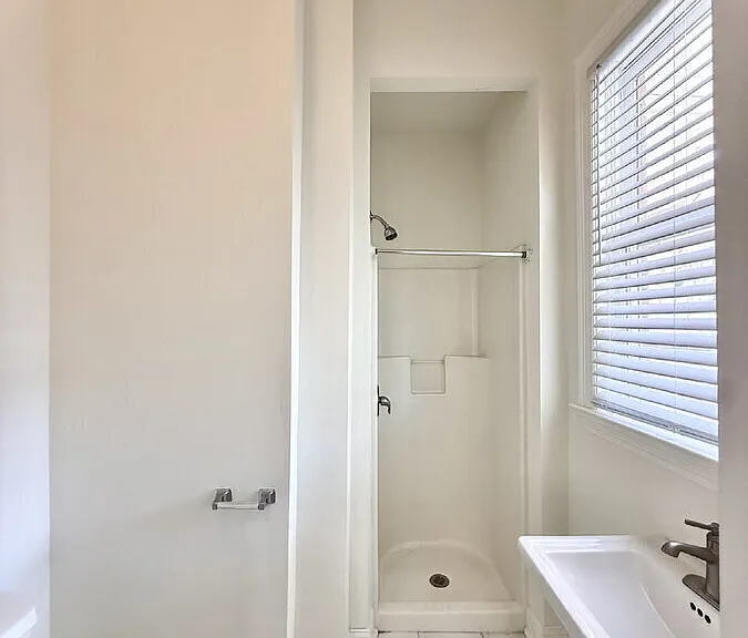 2235 Whitaker St — Photo 11